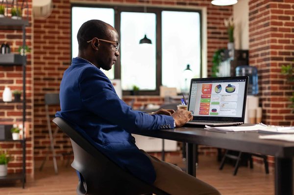 Growth Hacker : l'outil incontournable pour booster votre croissance